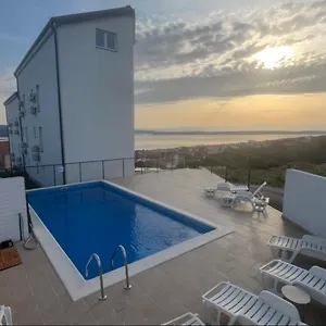  Apartament Hillside